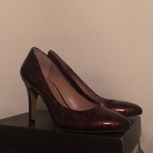 Vince Camuto heels - Picture 4 of 7